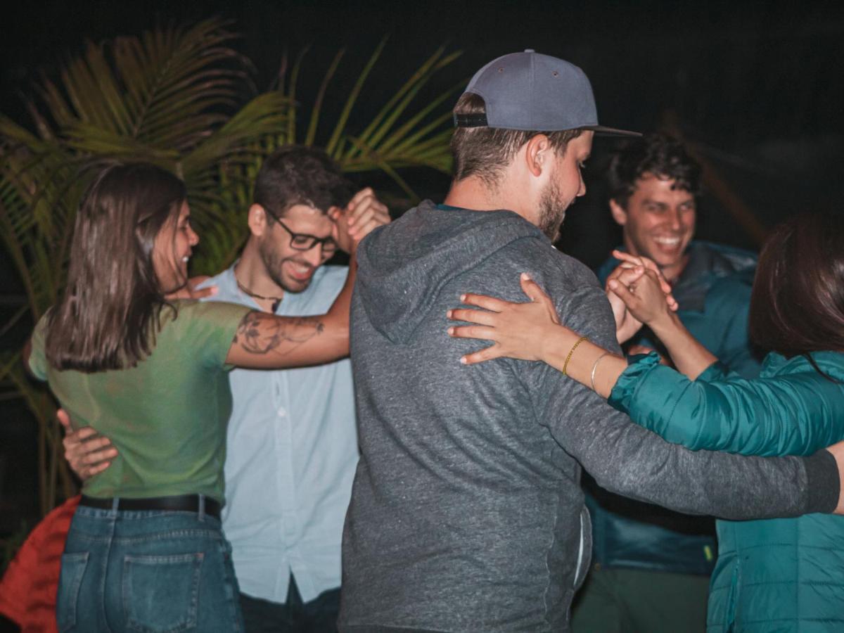 Alpes Lima Kennedy Hostel Екстер'єр фото