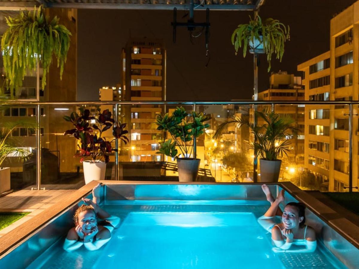 Alpes Lima Kennedy Hostel Екстер'єр фото